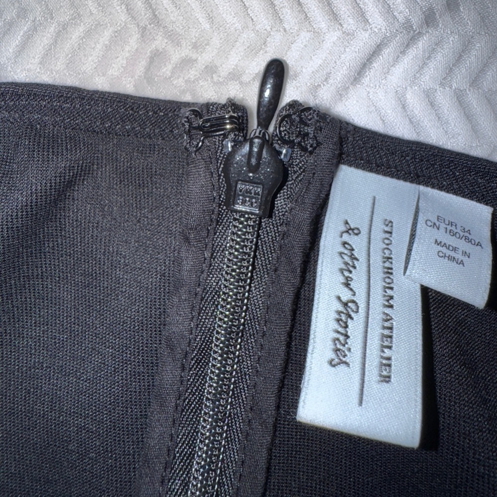 & Other Stories Cut-out Hardware Midi Black Dress In EU 34 - Picture 12 of 16